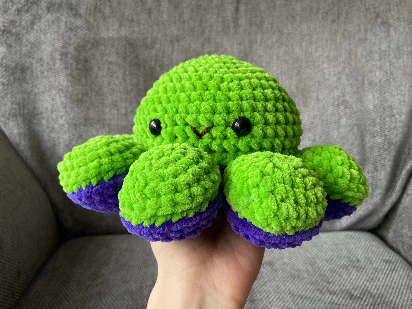 Reversible Octopus Crochet Kit: Bright Green / Bright Purple