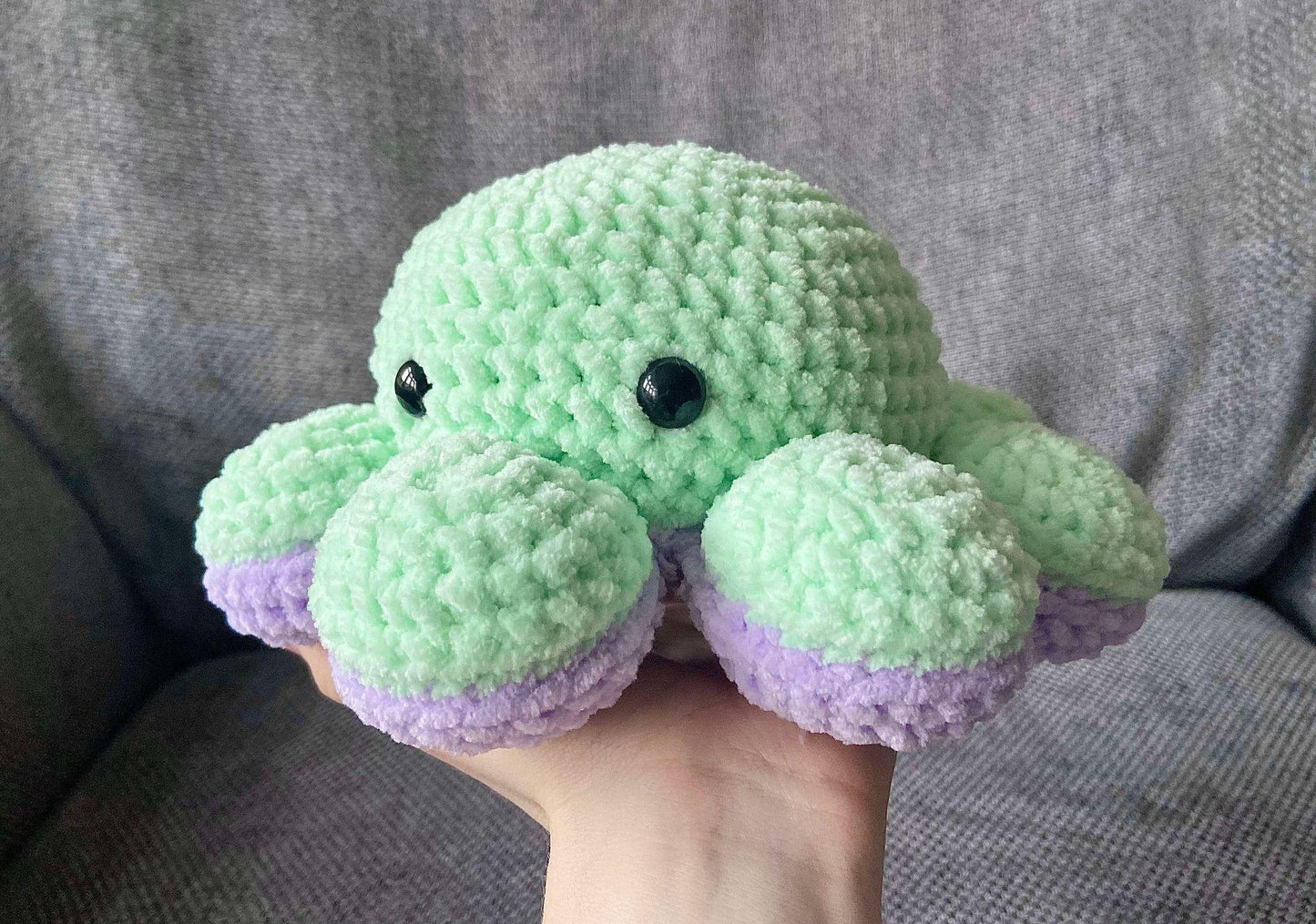 Reversible Octopus Crochet Kit: Pastel Purple / Pastel Green